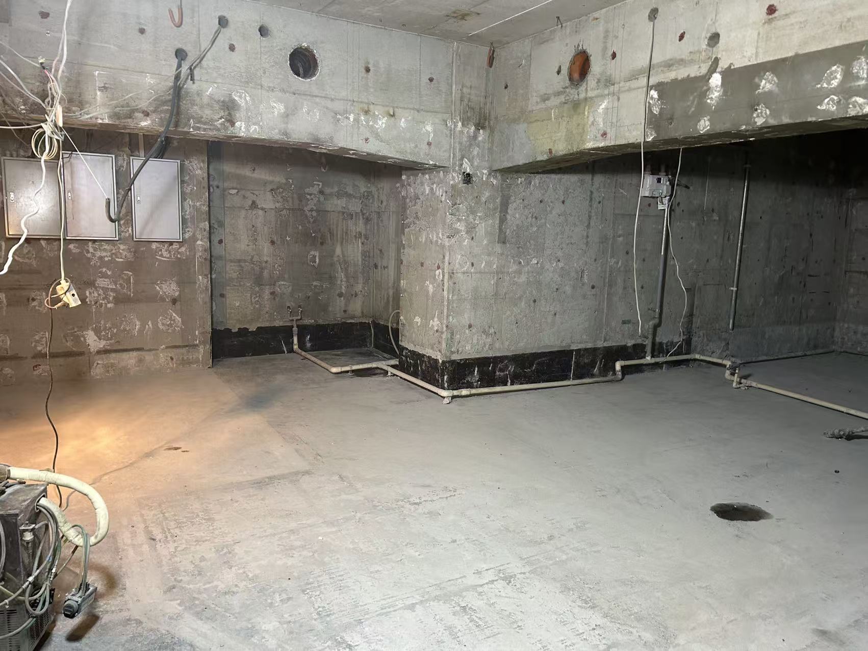 店舗内装解体後